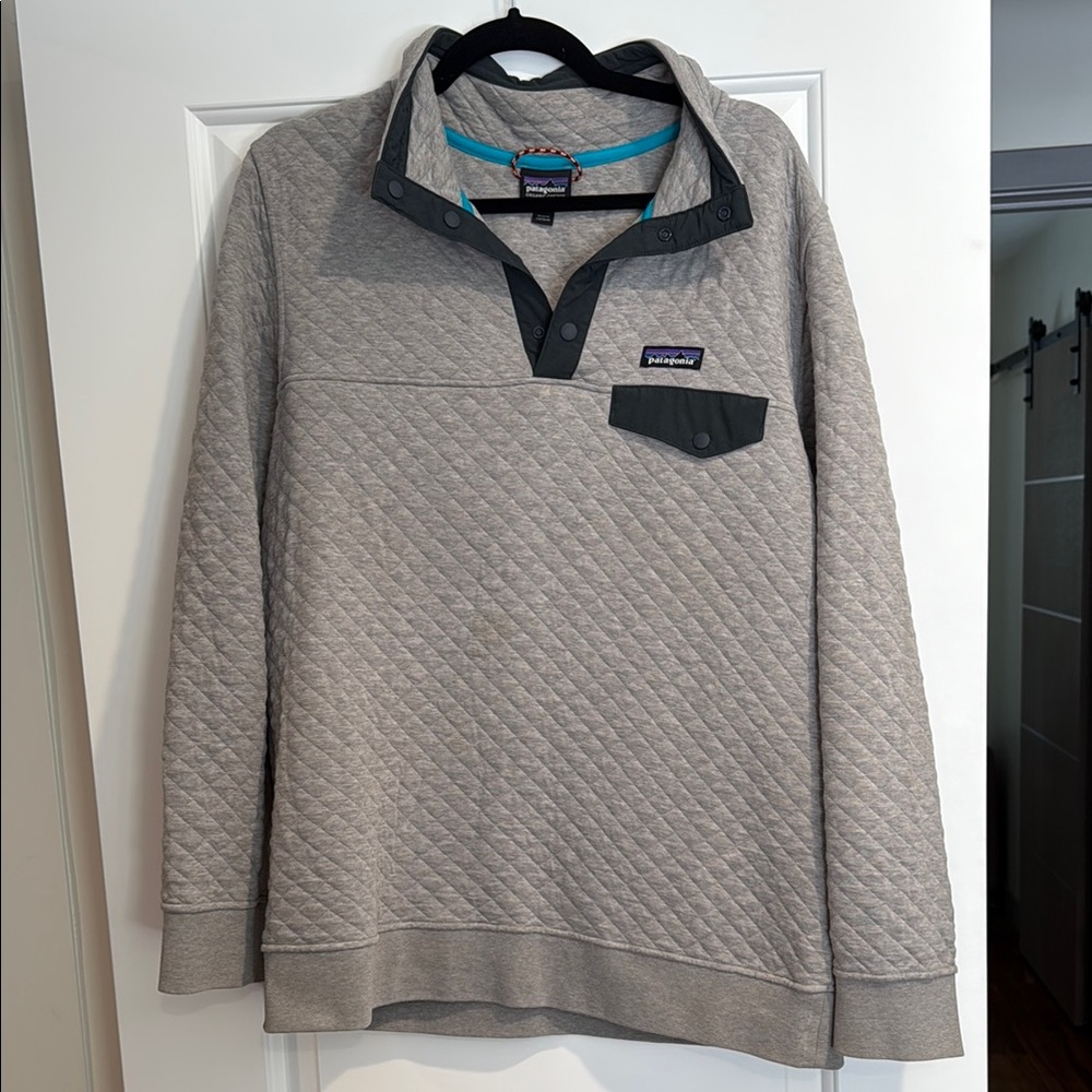 Patagonia Light Gray Quilt Snap-T Pullover